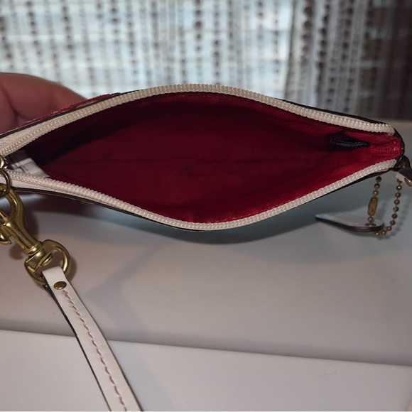 Coach Signature Brown Wristlet with Poppy EUC - Picture 6 of 9